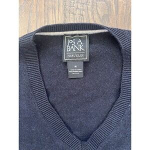 Jos A Bank Traveler Merino Wool V Neck Sweater Mens Medium‎ Navy Blue Preppy